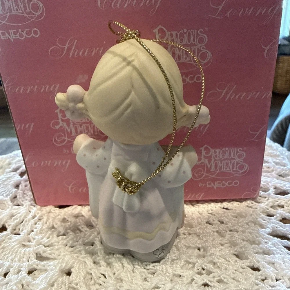 Precious Moments 2005 Dated Ornament 
